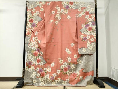 平和屋着物●豪華振袖　駒刺繍　雲取り舞桜文　金彩　正絹　逸品　未使用　CABI2760yc