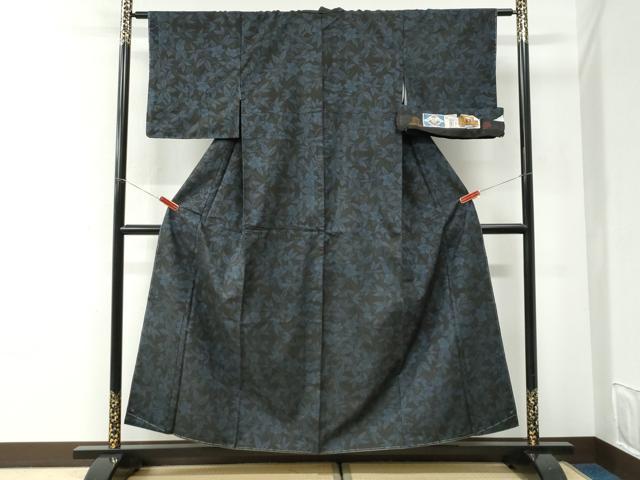平和屋着物●本場大島紬　7マルキ　泥染め　枝花文　みなみ紬謹製　証紙付き　正絹　逸品　未使用　CABI2783yc