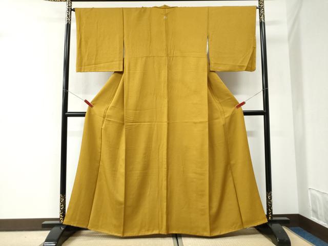 平和屋着物●上質な色無地　吉祥地紋　山吹茶色　正絹　逸品　CABI2817yc