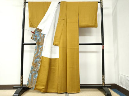 平和屋着物●上質な色無地　吉祥地紋　山吹茶色　正絹　逸品　CABI2817yc