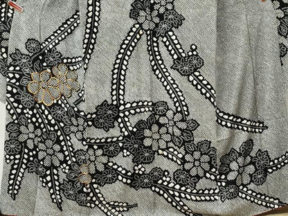 平和屋着物●豪華振袖　総絞り　駒刺繍　枝垂れ草花文　黒地　正絹　逸品　CABI2819yc