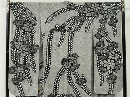 平和屋着物●豪華振袖　総絞り　駒刺繍　枝垂れ草花文　黒地　正絹　逸品　CABI2819yc