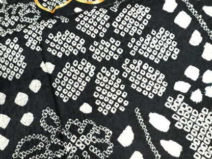 平和屋着物●豪華振袖　総絞り　駒刺繍　枝垂れ草花文　黒地　正絹　逸品　CABI2819yc
