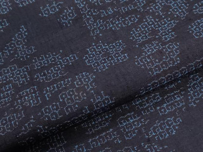平和屋着物●結城紬　80亀甲　エ霞草花文　正絹　逸品　CABI2853yc