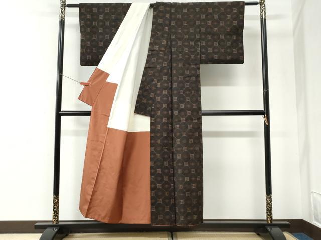 平和屋着物●国指定重要無形文化財　本場久米島紬　手織　正絹　逸品　CABI2877yc