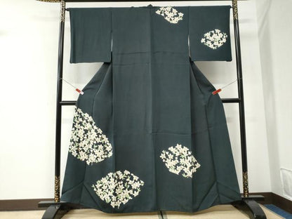 平和屋着物●訪問着　枝梅文　銀彩　正絹　逸品　CABI2893yc