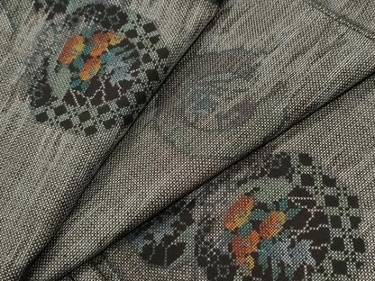 平和屋着物●本場大島紬　9マルキ　吉祥万寿菊花文　正絹　逸品　CABI2941yc