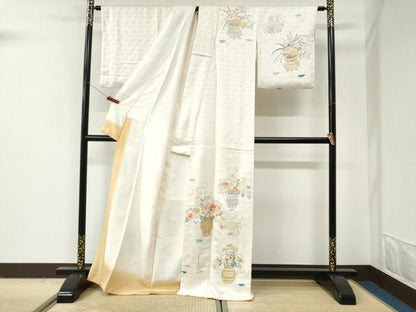 平和屋着物●訪問着　刺繍　花籠文　金彩　正絹　逸品　CABI2976yc