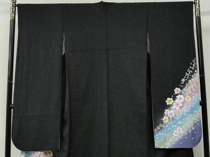 平和屋着物●豪華振袖　舞花文　黒地　銀通し地　正絹　逸品　CABI3072yc