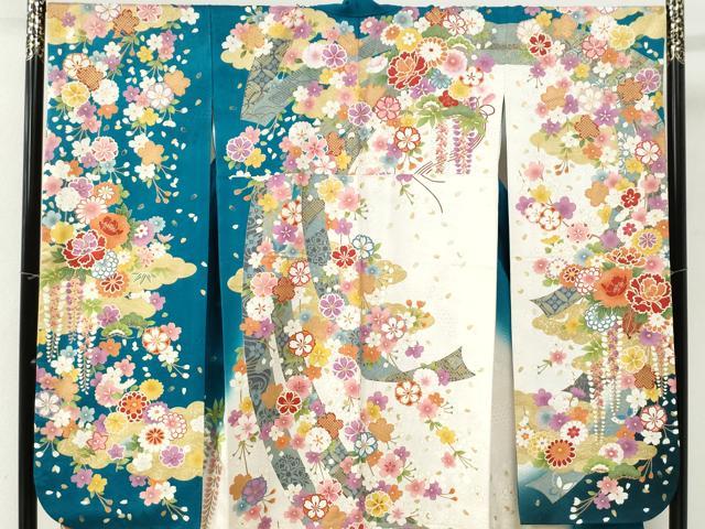 平和屋着物●豪華振袖　駒刺繍　雲取り短冊花文　暈し染め　銀通し地　正絹　逸品　CABI3073yc
