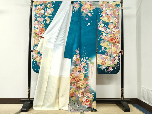 平和屋着物●豪華振袖　駒刺繍　雲取り短冊花文　暈し染め　銀通し地　正絹　逸品　CABI3073yc