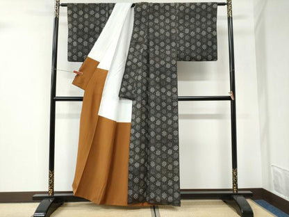 平和屋着物●上質な小紋　紬地　吉祥文　黒地　正絹　逸品　CABI3101yc