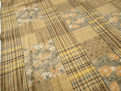 平和屋着物●上質な紬　格子花唐草文　正絹　逸品　未使用　CABI3128yc