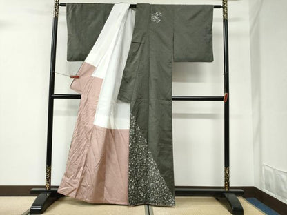 平和屋着物●訪問着　本場染大島紬　総刺繍　葡萄唐草文　金糸　正絹　逸品　CABI3142yc