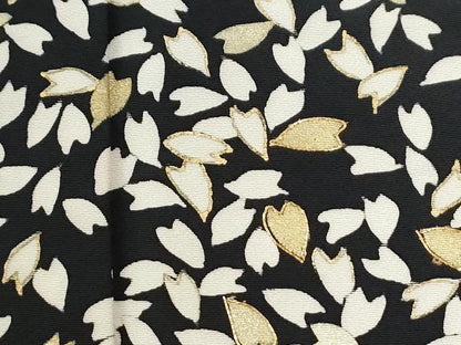 平和屋着物●訪問着　駒刺繍　舞花弁　暈し染め　黒地　金彩　正絹　逸品　CABI3162yc