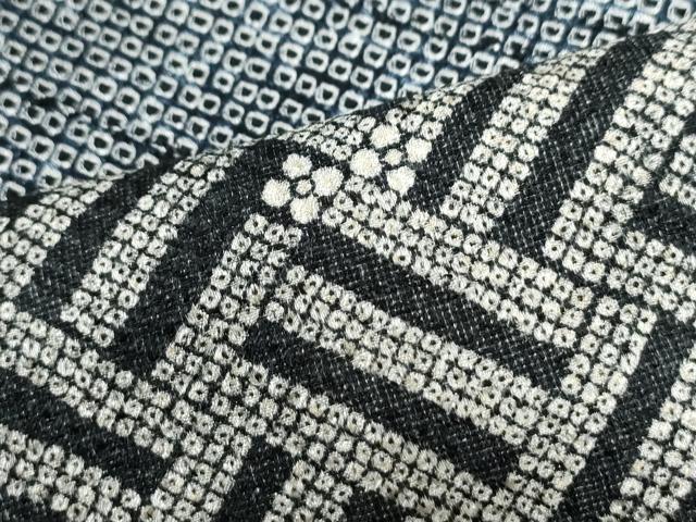 平和屋着物●訪問着　総絞り　刺繍　檜垣吉祥花文　暈し染め　黒地　金彩　正絹　逸品　未使用　CABI3163yc