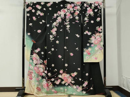 平和屋着物●豪華振袖　毬舞花文　暈し染め　黒地　金通し地　正絹　逸品　CABI3167yc