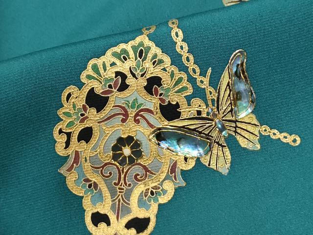 平和屋着物●螺鈿作家　甲斐泰造　訪問着　更紗花蝶唐草文　金彩　正絹　逸品　CABI3176yc