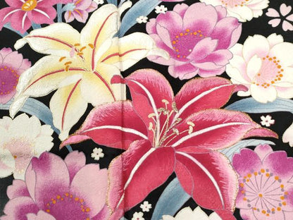 平和屋着物●豪華振袖 刺繍 百合草花文 ラメ糸 暈し染め 黒地 正絹 逸品 CABI3197yc
