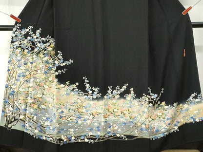 平和屋着物●本加賀友禅作家 百貫華峰 黒留袖 休み鳥枝花文 暈し染め 正絹 逸品 CABI3202yc