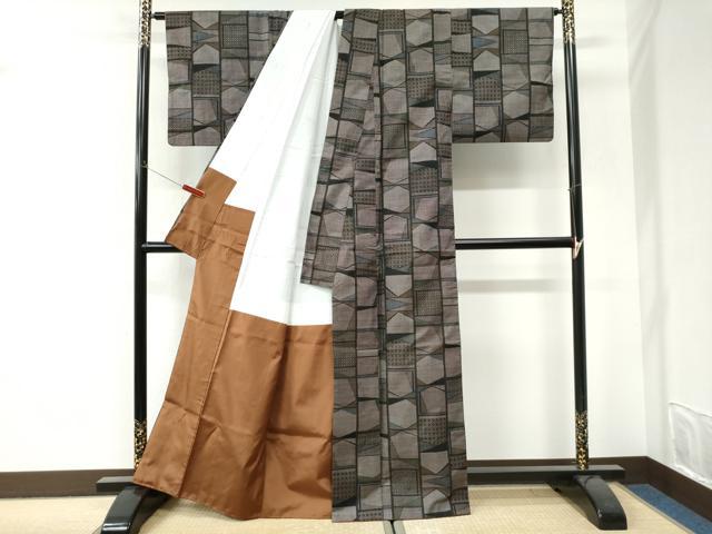 平和屋着物●本場大島紬　9マルキ　色紙吉祥文　正絹　逸品　CABI3280yc