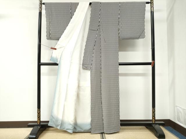 平和屋着物●上質な小紋　矢羽文　黒地　正絹　逸品　CABI3320yc