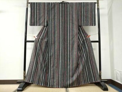 平和屋着物●上質な紬　縞　黒地　正絹　逸品　未使用　CABI3333yc