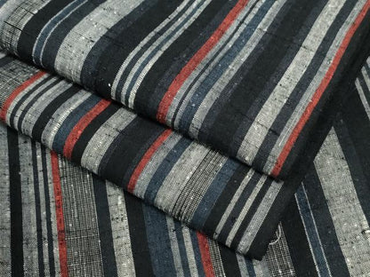 平和屋着物●上質な紬　縞　黒地　正絹　逸品　未使用　CABI3333yc