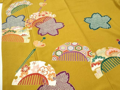 平和屋着物●豪華振袖　駒刺繍　櫛　簪　舞桜　金彩　正絹　逸品　CABI3346yc