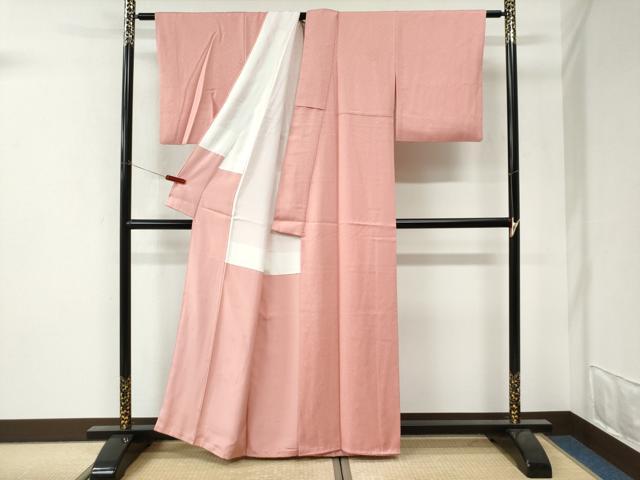 平和屋着物●京加賀友禅　百貫達雄監修　色無地　吉祥地紋　珊瑚色　正絹　逸品　CABI3352yc