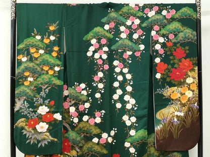 平和屋着物●豪華振袖　孔雀牡丹花文　金彩　正絹　逸品　CABI3357yc