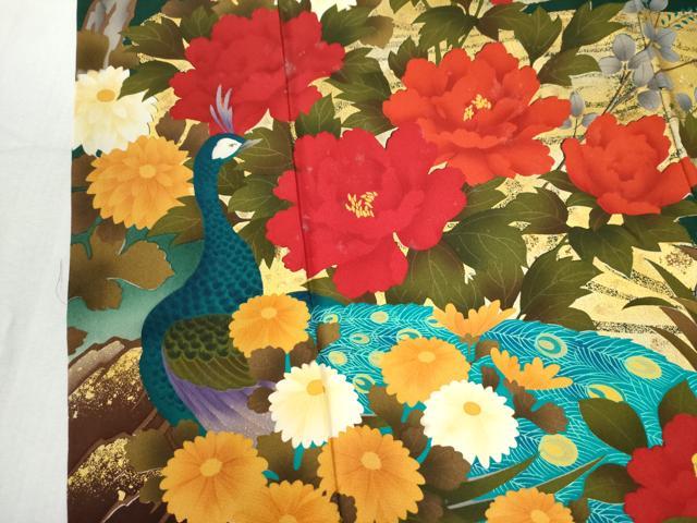 平和屋着物●豪華振袖　孔雀牡丹花文　金彩　正絹　逸品　CABI3357yc