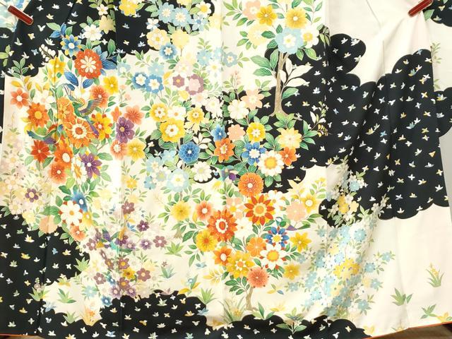 平和屋着物●豪華振袖　駒刺繍　花鳥文　黒地　金彩　正絹　逸品　CABI3359yc