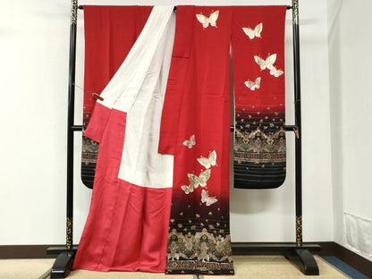 平和屋着物●豪華振袖　舞蝶花唐草文　暈し染め　金彩　正絹　逸品　CABI3363yc