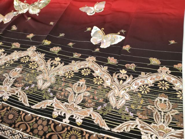 平和屋着物●豪華振袖　舞蝶花唐草文　暈し染め　金彩　正絹　逸品　CABI3363yc