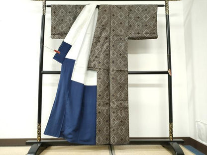 平和屋着物●本場大島紬　龍郷絣　正絹　逸品　CABI3393yc