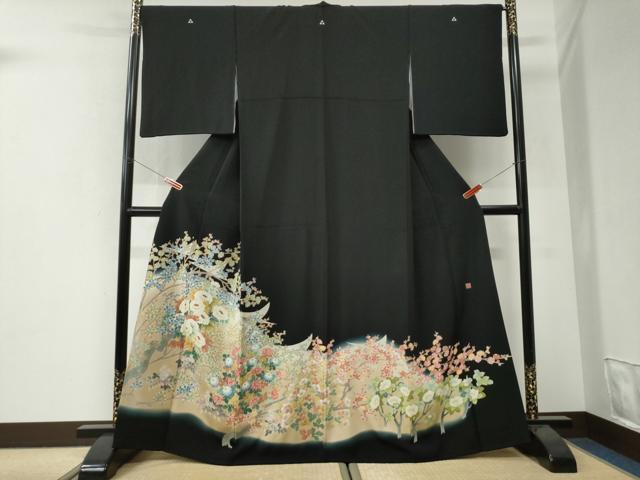 平和屋着物●本加賀友禅作家　鶴見保次　黒留袖　枝菊花文　暈し染め　正絹　逸品　CABI3413yc