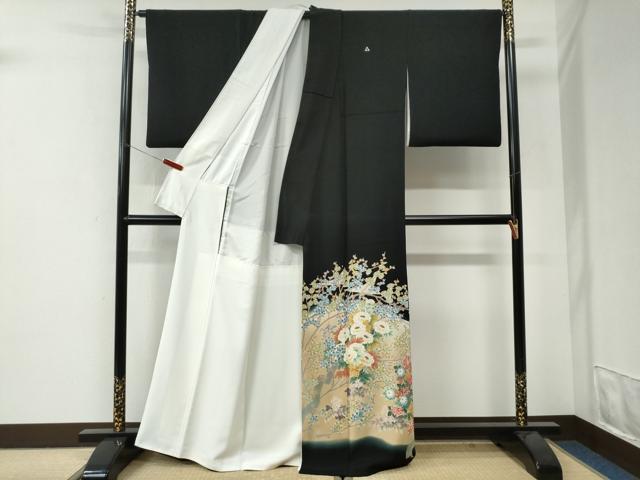 平和屋着物●本加賀友禅作家　鶴見保次　黒留袖　枝菊花文　暈し染め　正絹　逸品　CABI3413yc