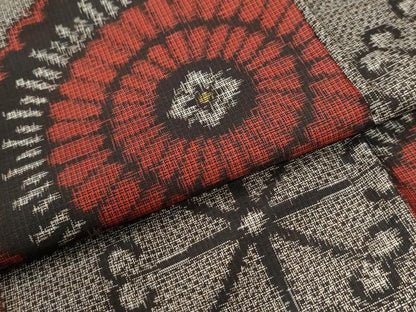 平和屋着物●本場大島紬　割り込み絣　花唐草文　正絹　逸品　未使用　CABI3474yc