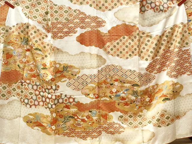 平和屋着物●豪華振袖　駒刺繍　雲取り飛鶴宝尽くし吉祥花文　金彩　正絹　逸品　CABI3552yc