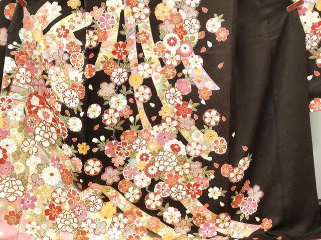 平和屋着物●豪華振袖　駒刺繍　束ね熨斗毬牡丹花文　金彩　正絹　逸品　CABI3559yc