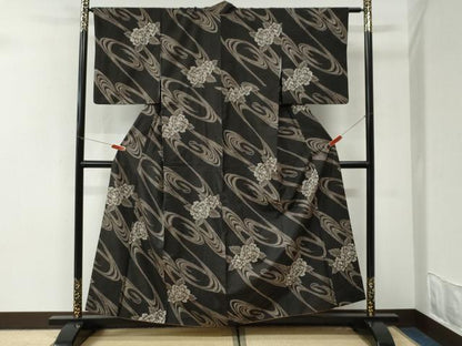 平和屋着物●本場大島紬　7マルキ　総絣　牡丹　正絹　逸品　CABI3571yc