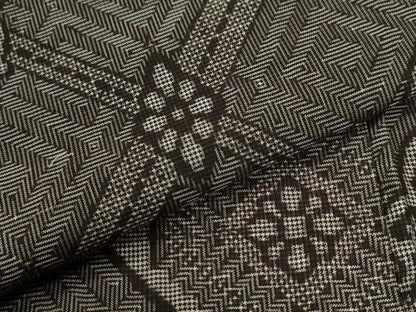 平和屋着物●本場大島紬　龍郷絣　正絹　逸品　CABI3586yc