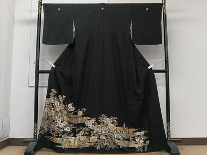 平和屋着物■豪華黒留袖　駒刺繍　草花文　金彩　正絹　逸品　CABI3642xi