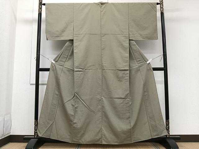 平和屋着物▽上質な色無地　単衣　利休色　お召縮緬　正絹　逸品　CABI3807xi