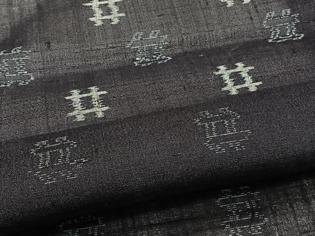平和屋着物＊夏物　小紋　紗紬　井桁絣　黒地　正絹　逸品　CABI3842xi