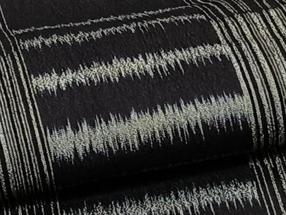 平和屋着物＊夏物　紗紬　幾何学文　黒地　正絹　逸品　未使用　CABI3844xi