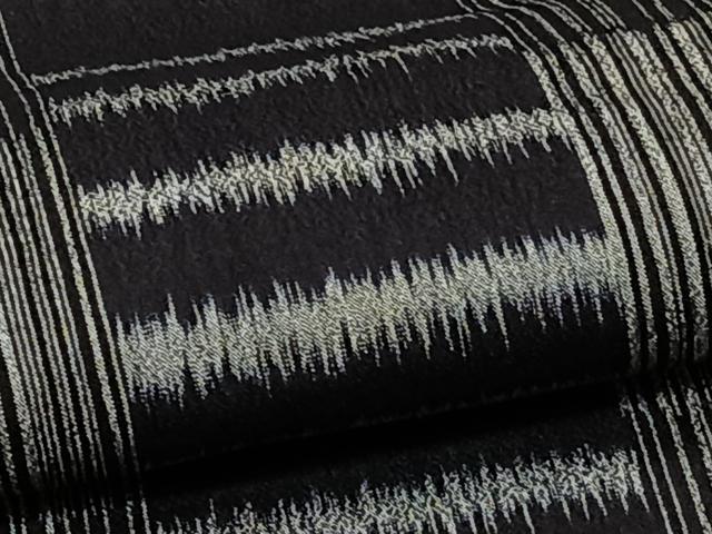 平和屋着物＊夏物　紗紬　幾何学文　黒地　正絹　逸品　未使用　CABI3844xi