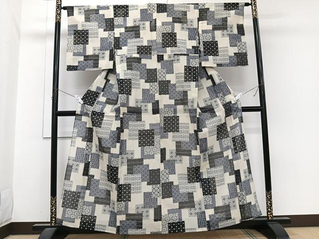 平和屋着物＊夏物　紗紬　色紙重ね文　正絹　逸品　CABI3965xi