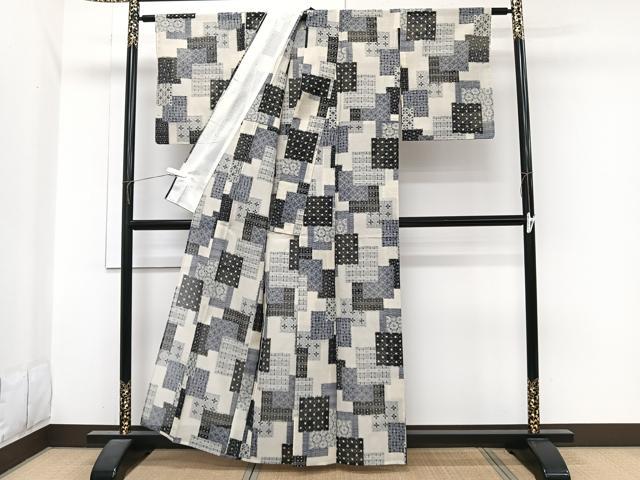 平和屋着物＊夏物　紗紬　色紙重ね文　正絹　逸品　CABI3965xi